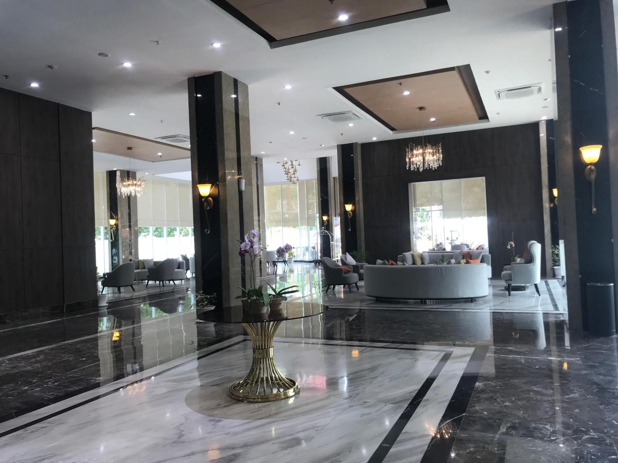 Labersa Hotel & Convention Center Samosir Sinapuran Exteriér fotografie