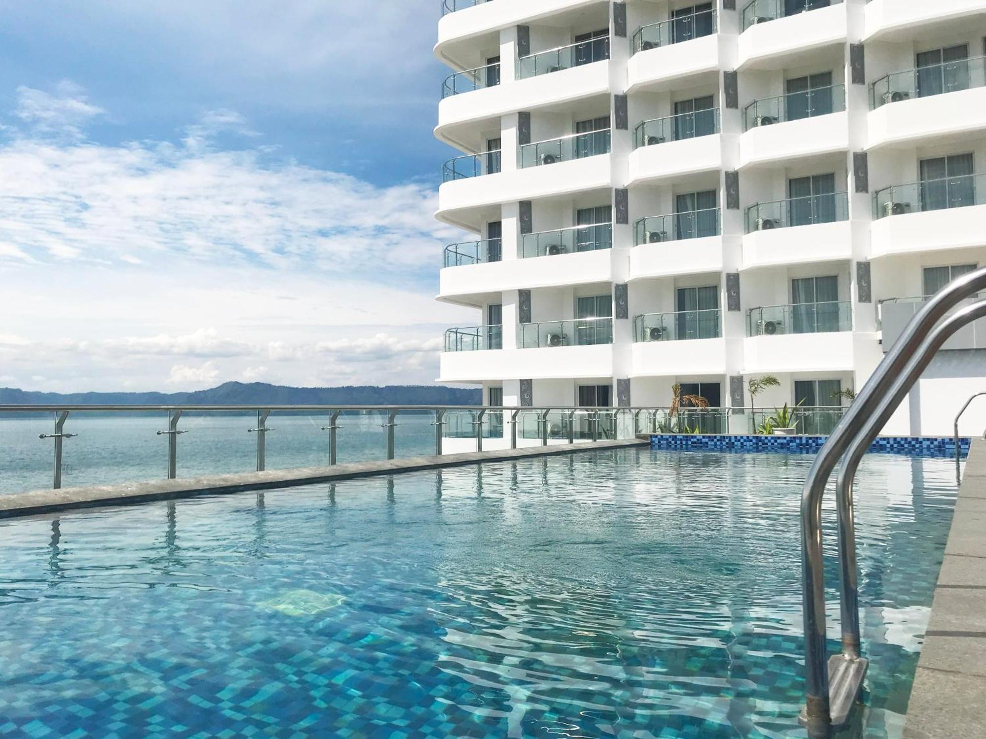 Labersa Hotel & Convention Center Samosir Sinapuran Exteriér fotografie